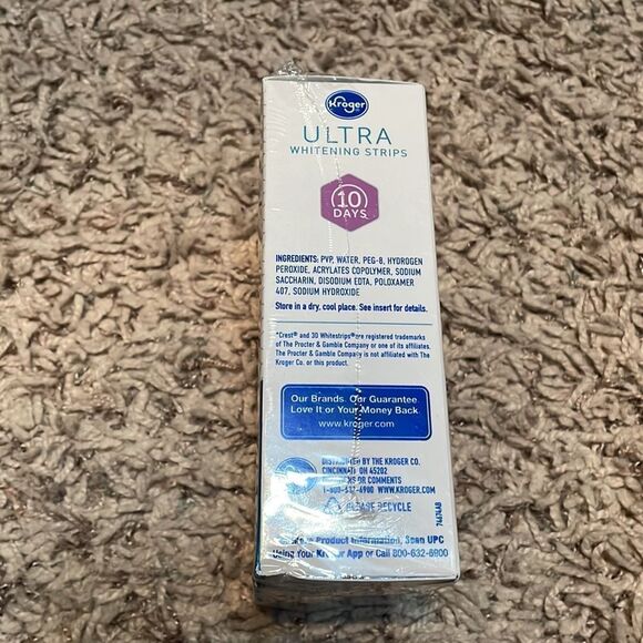 Ultra Whitening Strips - Picture 4 of 7